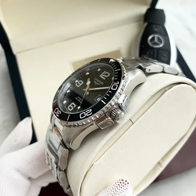 Longines Hydroconquest 黑色表盘 不锈钢 机械腕表 4
