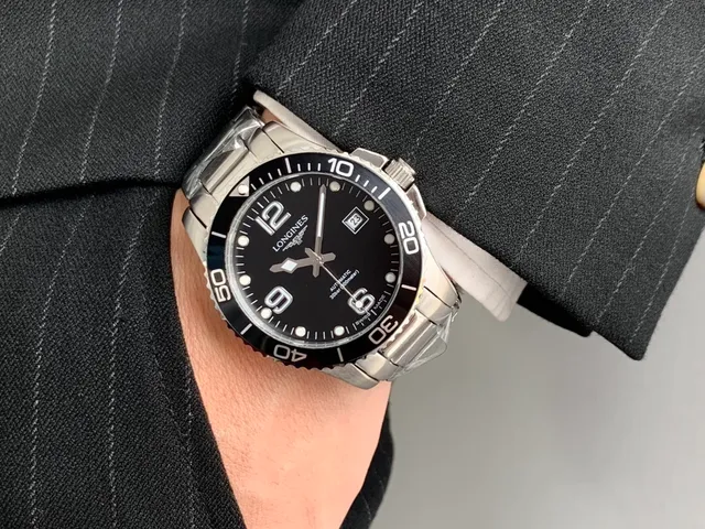 Longines Hydroconquest 黑色表盘 不锈钢 机械腕表 9