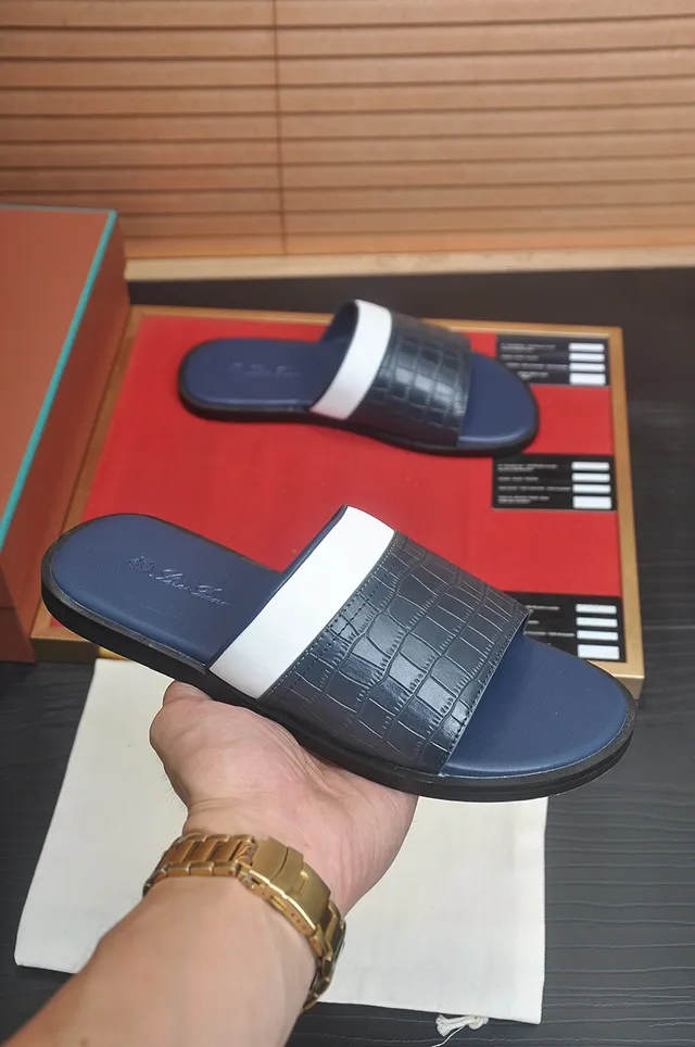 Loro Piana Croc-Embossed Navy and White Zapatilla 3