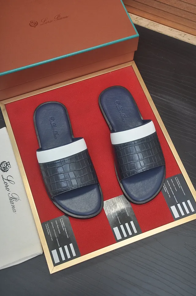 Loro Piana Croc-Embossed Navy and White Zapatilla 4