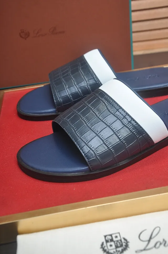 Loro Piana Croc-Embossed Navy and White Zapatilla 9