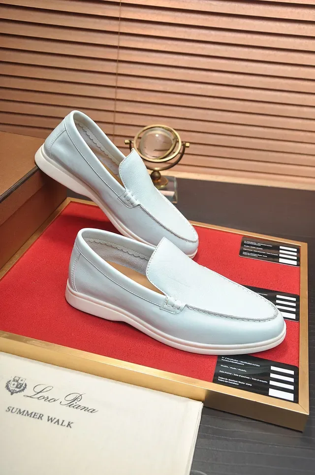 Loro Piana Summer Walk Mocassins en Cuir Off-White 5