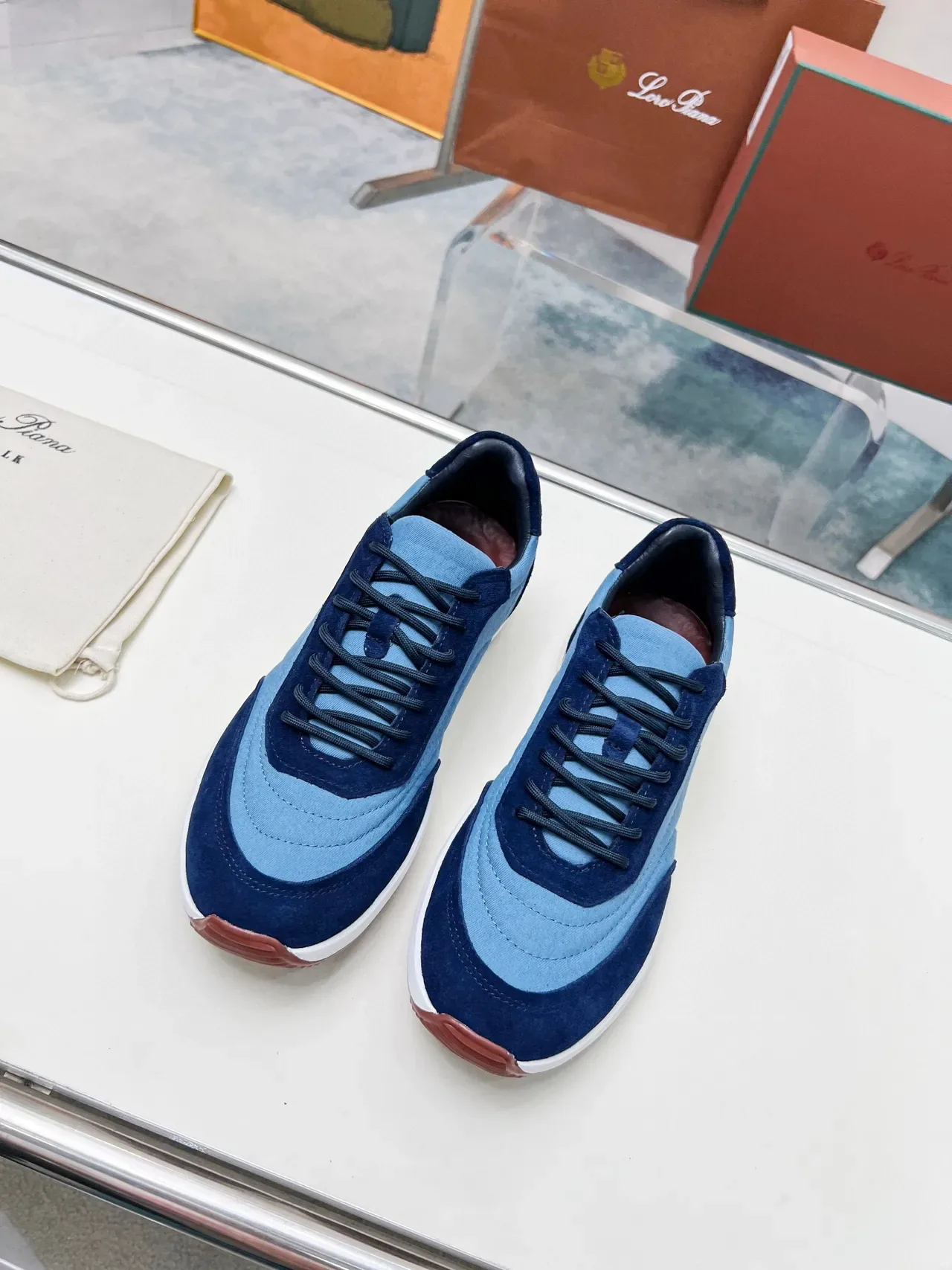 Loro Piana Tênis lifestyle de camurça e têxtil de duas cores 4