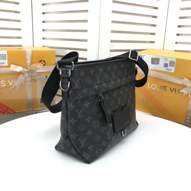 Louis Vuitton Noir Brun Monogramme Toile Enduite Cuir Placa Acento Sac à Bandoulière 9