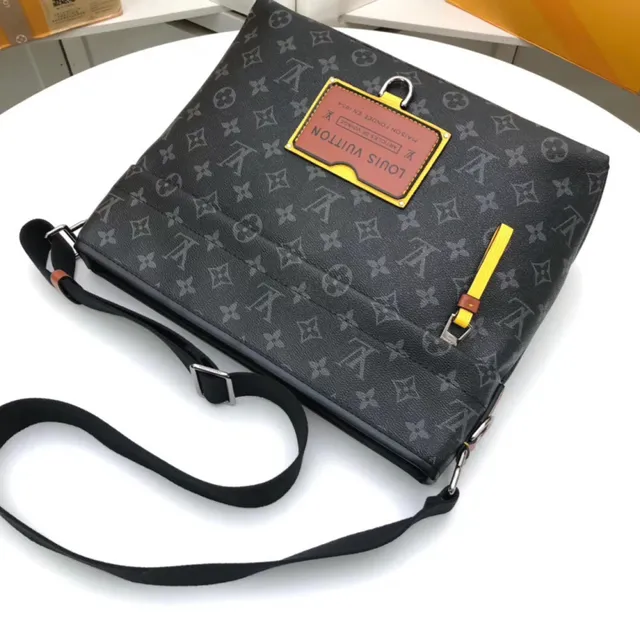 Louis Vuitton Noir Brun Monogramme Toile Enduite Cuir Placa Acento Sac à Bandoulière 14