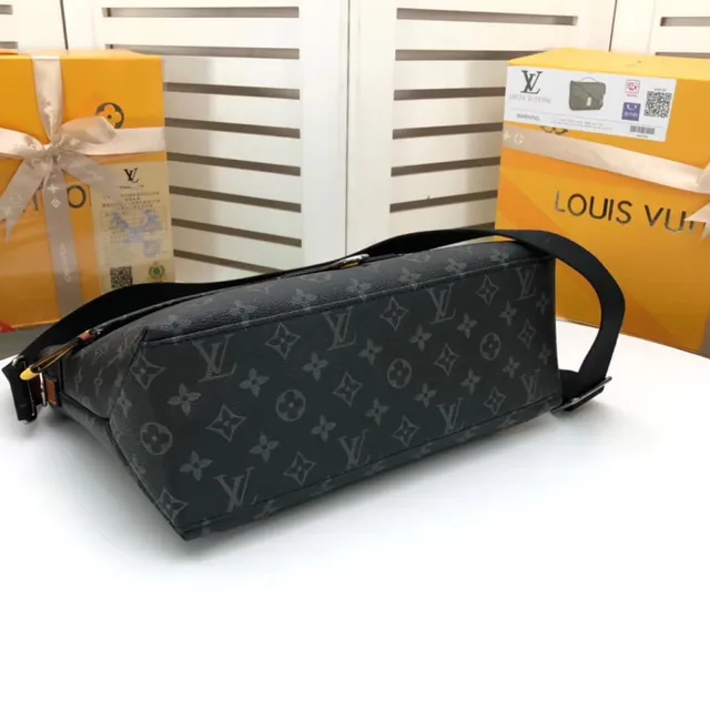 Louis Vuitton Noir Brun Monogramme Toile Enduite Cuir Placa Acento Sac à Bandoulière 15