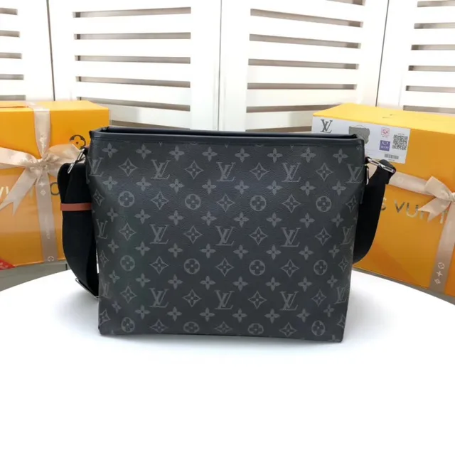 Louis Vuitton Noir Brun Monogramme Toile Enduite Cuir Placa Acento Sac à Bandoulière 16