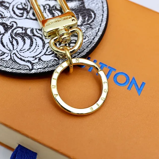 حقيبة كتف Louis Vuitton سوداء ذهبية دائرية منحوتة لوحة بروفايل كلاسيكي ونموذج 4