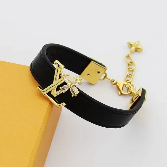 Louis Vuitton কালো সোনালি চামড়ার স্ট্র্যাপ LV Monogram ক্ল্যাস্প ব্রেসলেট 2