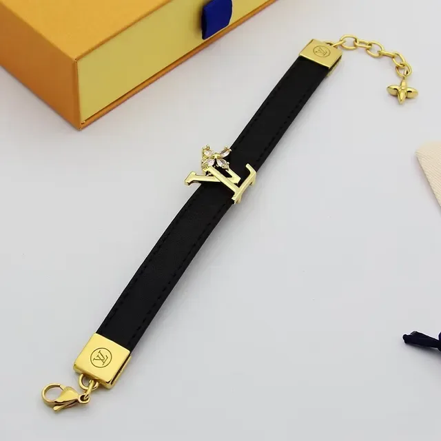Louis Vuitton কালো সোনালি চামড়ার স্ট্র্যাপ LV Monogram ক্ল্যাস্প ব্রেসলেট 3