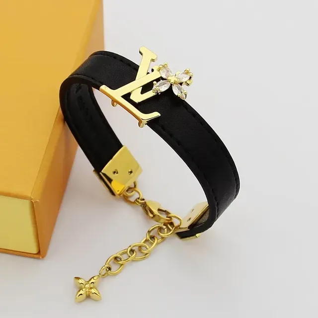Louis Vuitton কালো সোনালি চামড়ার স্ট্র্যাপ LV Monogram ক্ল্যাস্প ব্রেসলেট 6
