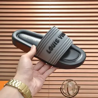 Louis Vuitton Chanclas Negro Gris Caucho Moldado Correa Acanalada