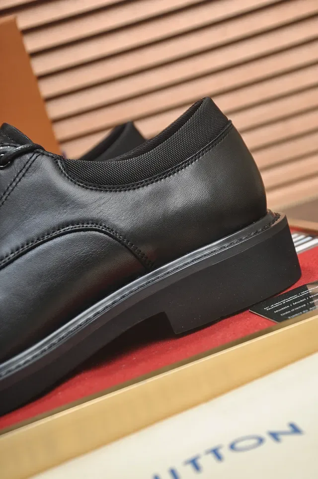 Louis Vuitton Black Leather Cap Toe Oxford Shoes 2