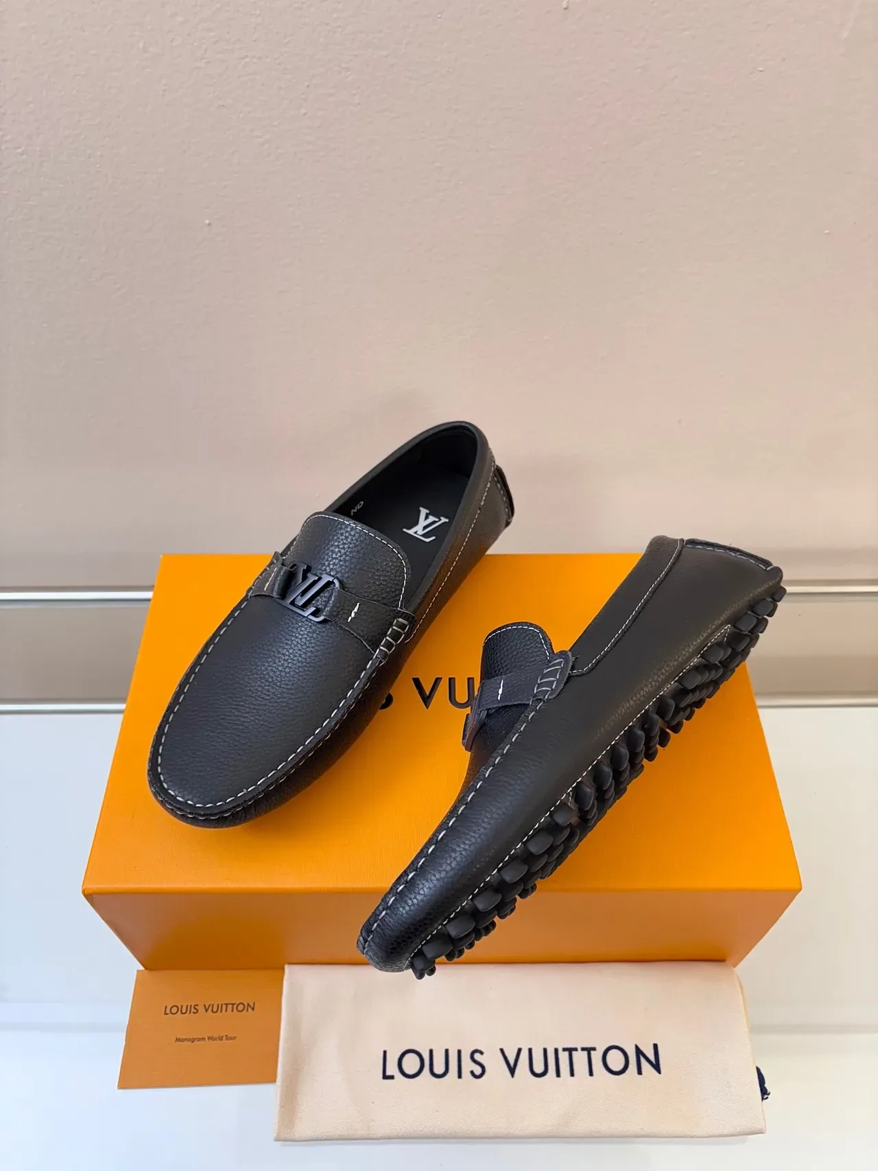 Louis Vuitton Black White Pebbled Leather LV Monogram Buckle Loafer 3
