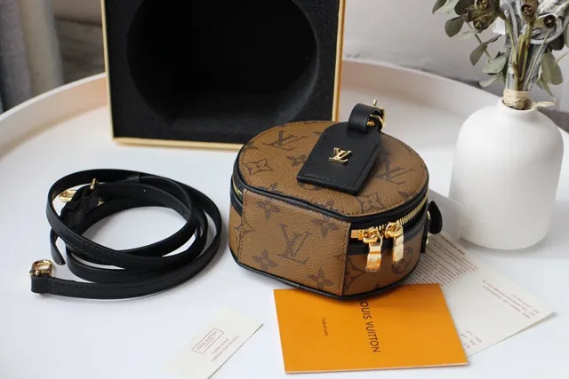 लुई विटन Boîte Chapeau गोल भूरा Monogram Canvas टोट बैग 6