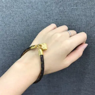 Louis Vuitton Pulsera Marrón Dorado Monograma Lienzo Broche de Candado