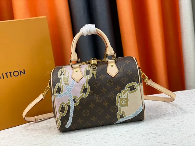 Louis Vuitton Sac Boston Marron Rose Monogramme Toile Peint Motif Chaîne et Corde 2