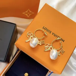 Louis Vuitton Charm Hoop Gold White أقراط