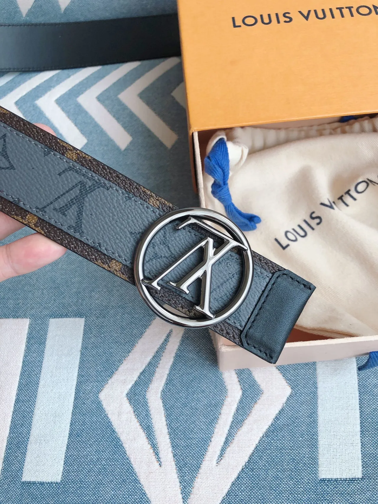 Louis Vuitton Circle Belt Gray Monogram Eclipse Leather Belt 9