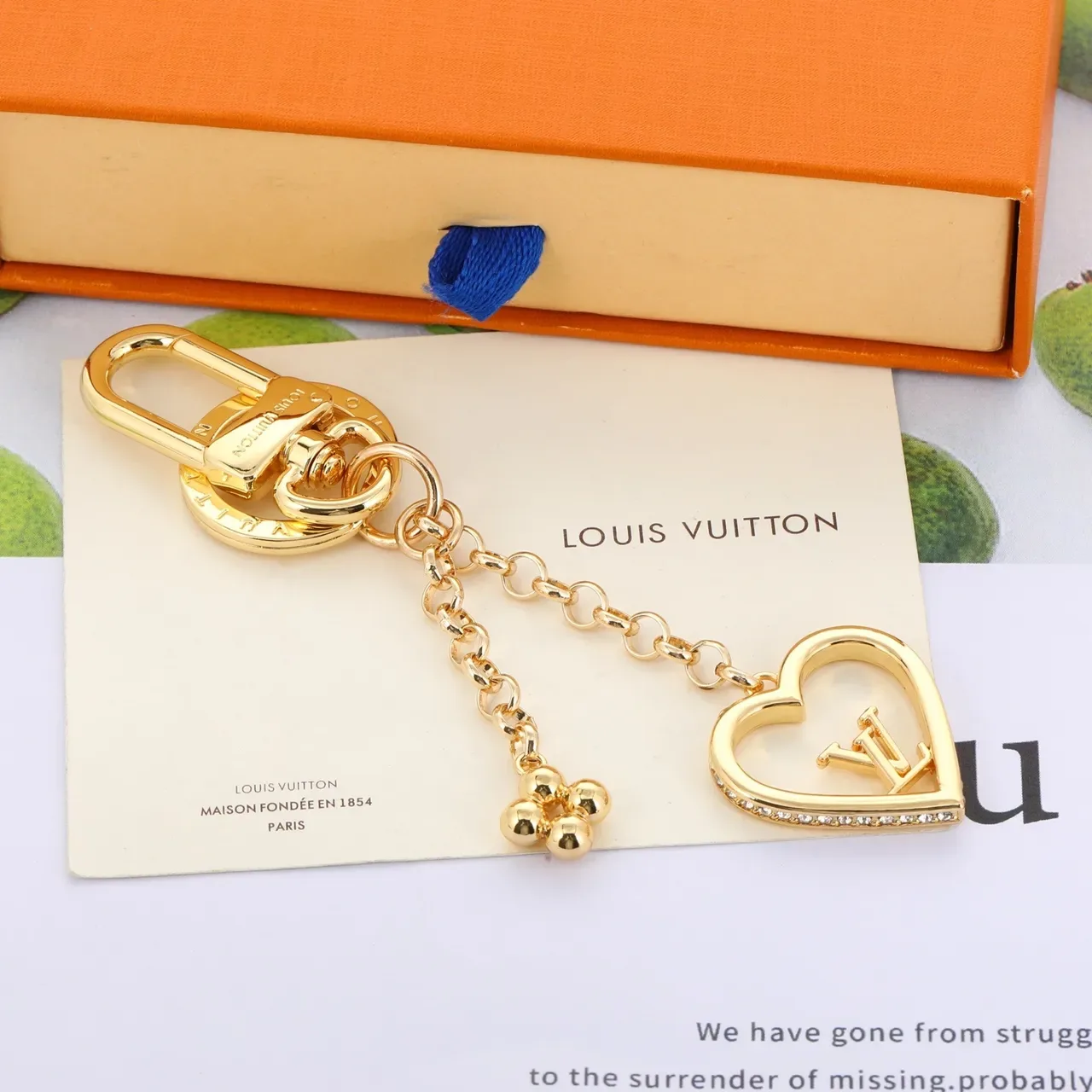 Louis Vuitton CoEUR Gold Blue Metal Heart-Shaped Pendant Bracelet 9