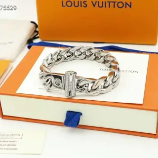 Louis Vuitton Curb Chain سوار بلون فضي معدني