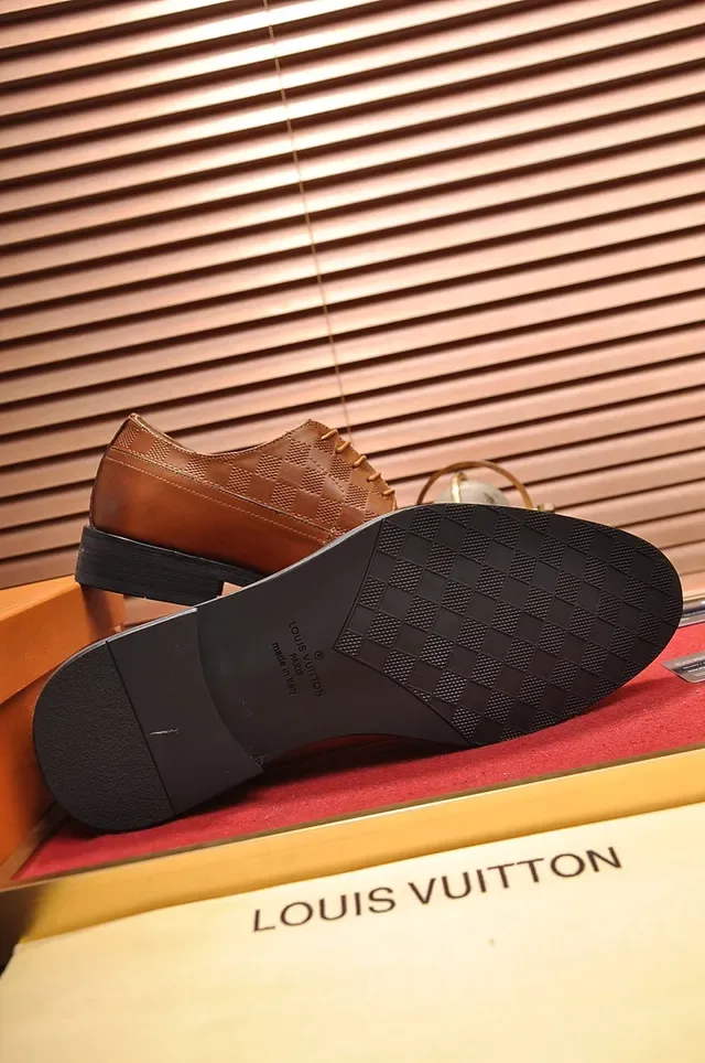 Louis Vuitton Chaussures Oxford Cuir Tan Damier Embossé 3
