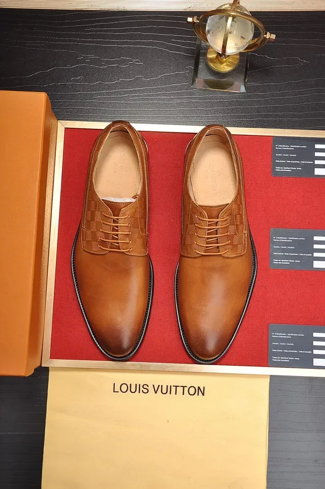 Louis Vuitton Chaussures Oxford Cuir Tan Damier Embossé 5