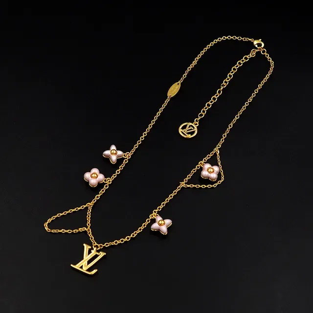 Louis Vuitton Colar com Encanto Floral Dourado 7