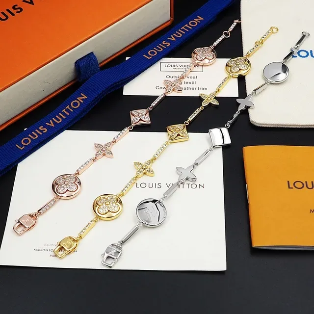 Louis Vuitton Pulseira Floral Quatrofolhas Pavê Cristal Ouro Rosa 2