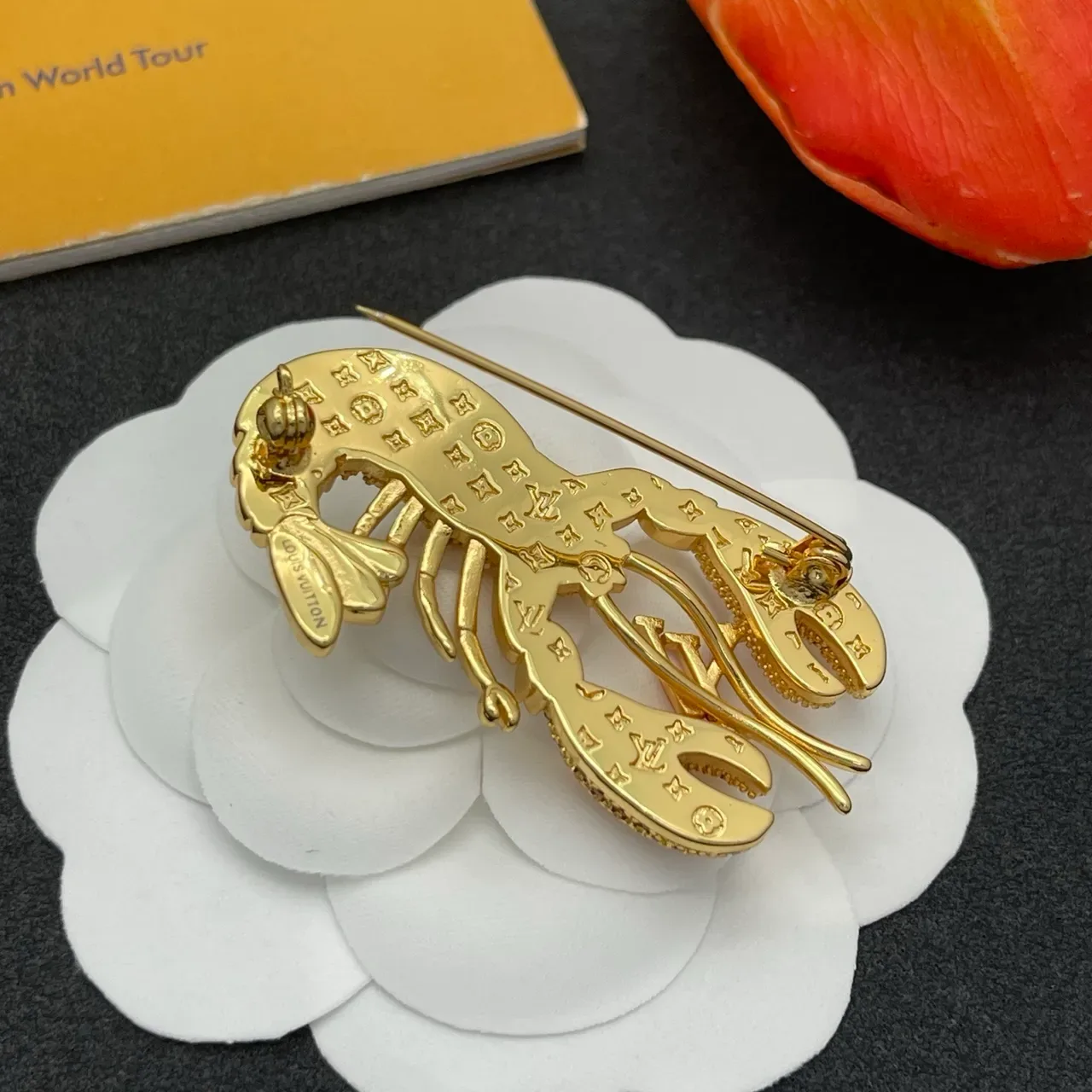 Louis Vuitton Gold Red Lobster-Shaped Pavé-Crystal-Encrusted Brooch 3