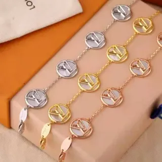 Louis Vuitton سوار سلاسل ذهبية فضية مع حلقات دائرية وميداليون دائرية