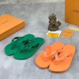 Louis Vuitton 绿色橙色模制花押图案橡胶构造拖鞋