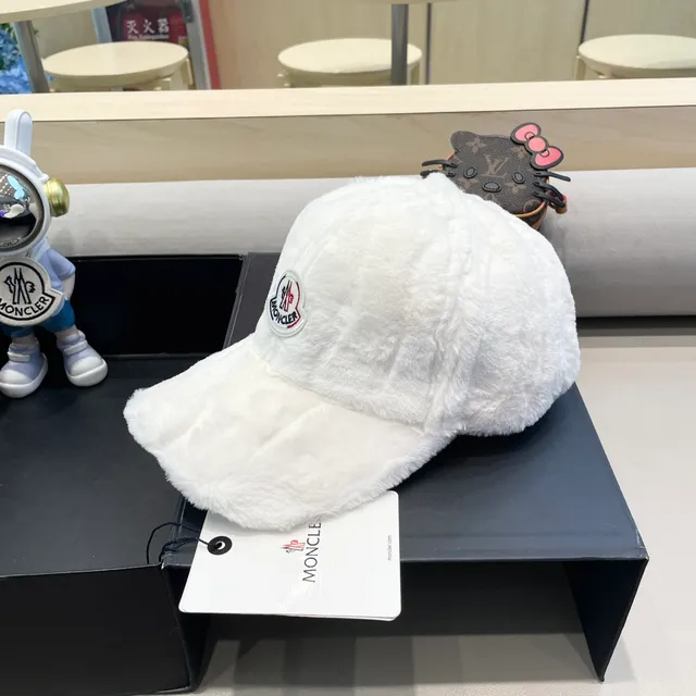 Louis Vuitton Hello Kitty Monogram 迷你水桶包 3