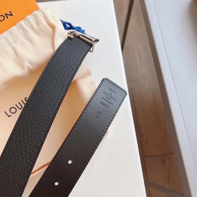 Louis Vuitton Interlocking LV Buckle حزام جلد أسود pebble 4