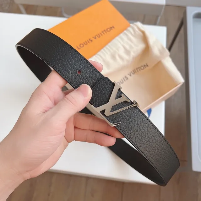 Louis Vuitton Interlocking LV Buckle حزام جلد أسود pebble 9