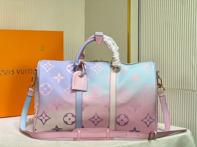 Louis Vuitton Keepall ग्रेडिएंट मोनोग्राम डफल बैग 5