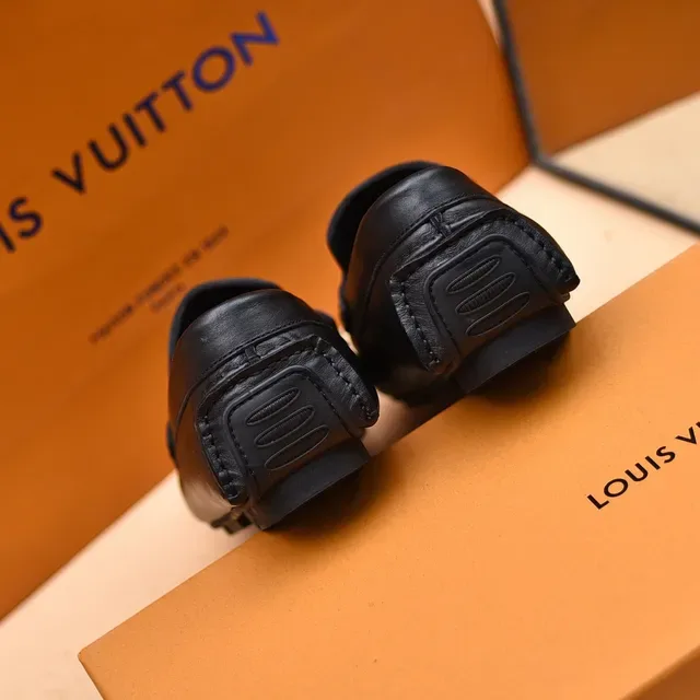 Louis Vuitton 黑色银色皮革便士乐福鞋 2