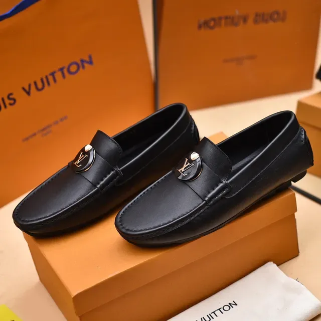 Louis Vuitton 黑色银色皮革便士乐福鞋 9