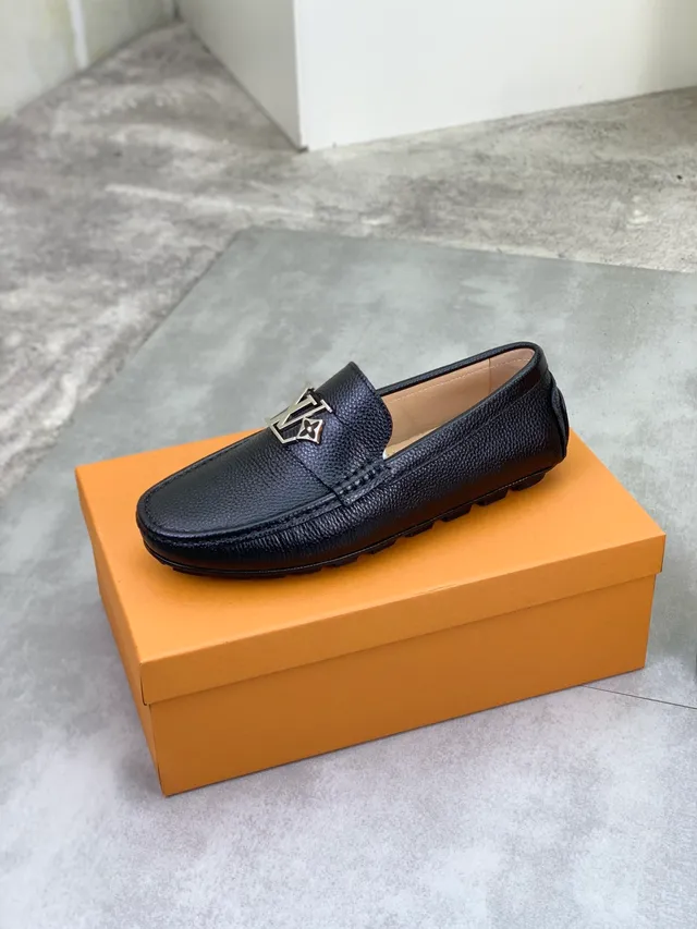 Louis Vuitton 乐福鞋 黑色银色 压纹皮革 金属 LV Monogram Buckle 乐福鞋 4