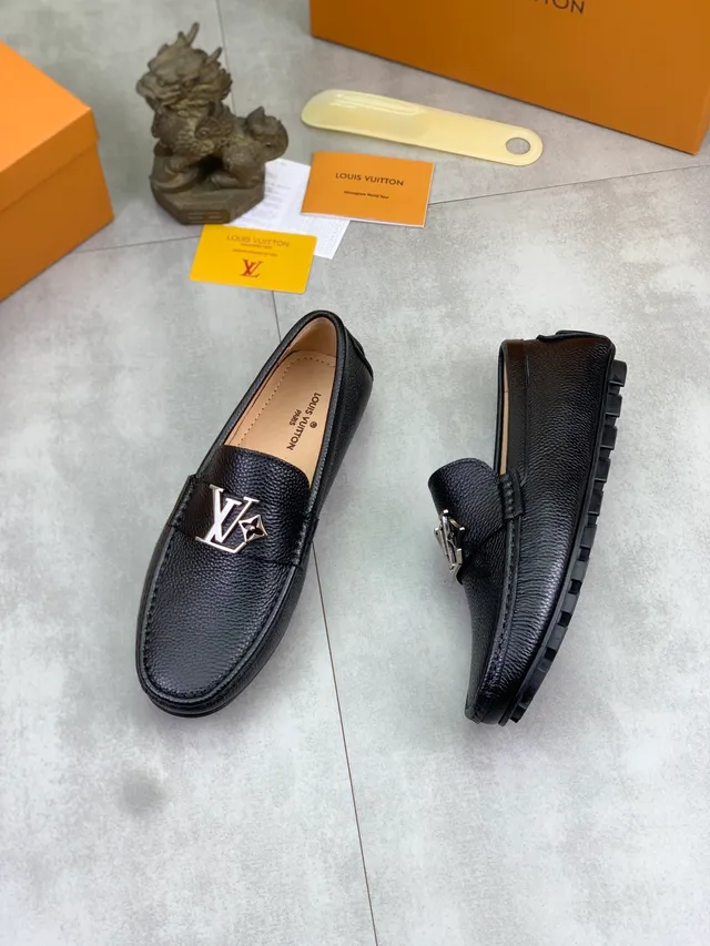 Louis Vuitton 乐福鞋 黑色银色 压纹皮革 金属 LV Monogram Buckle 乐福鞋 5