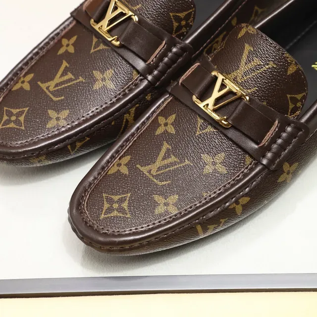 Louis Vuitton Mocassin Marron Doré Toile Monogramme LV Boucle Mocassin 7