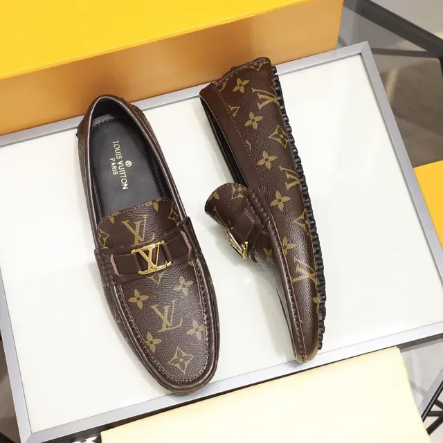 Louis Vuitton Mocassin Marron Doré Toile Monogramme LV Boucle Mocassin 9