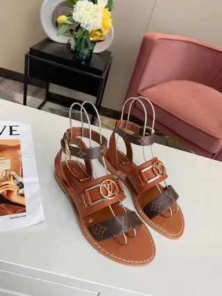 Louis Vuitton LV Archlight Monogram Tan sandálias gladiador 8