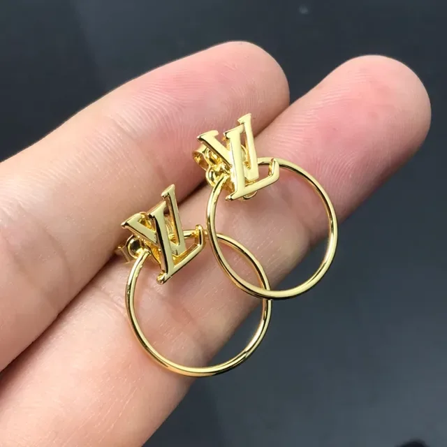 لويس فيتون LV أقراط حلق دائري ذهبي 2