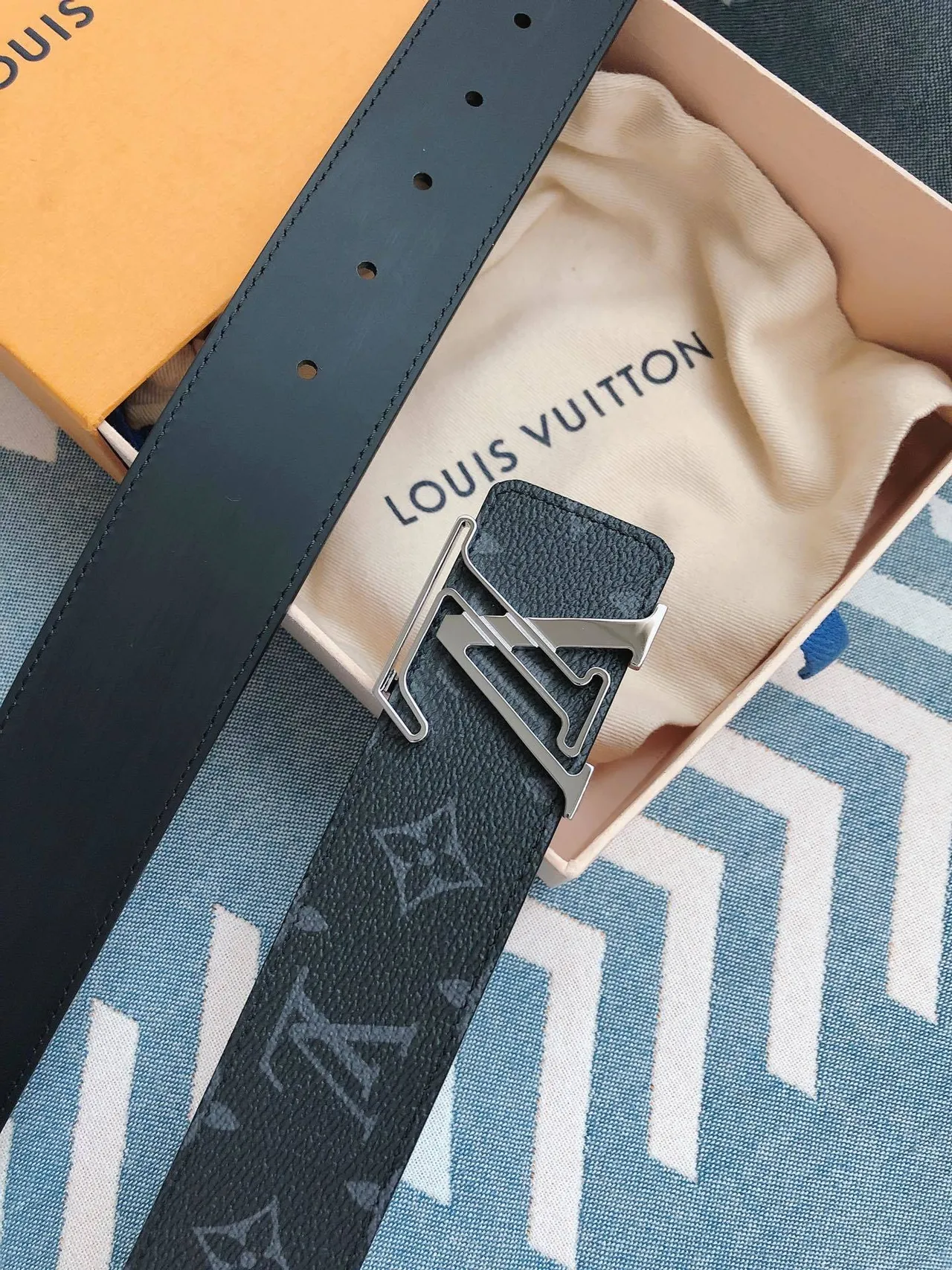 Louis Vuitton LV Initiales Monogram Leather Belt 6