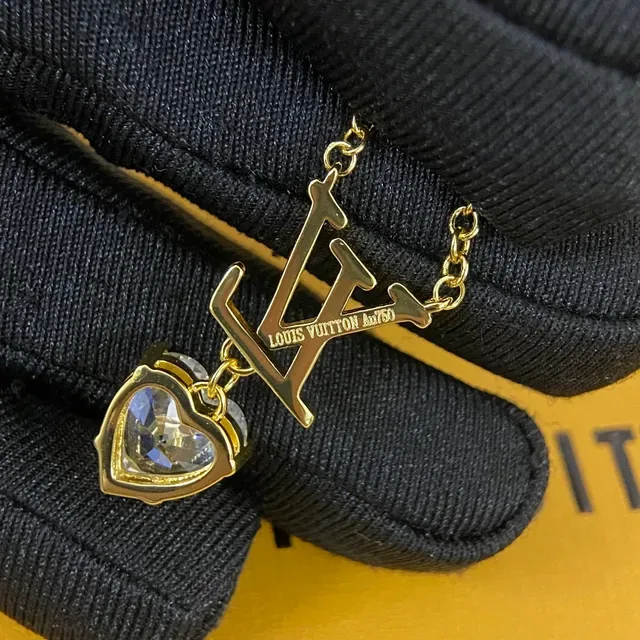 Louis Vuitton LV Monogram Heart Pendant Necklace 4