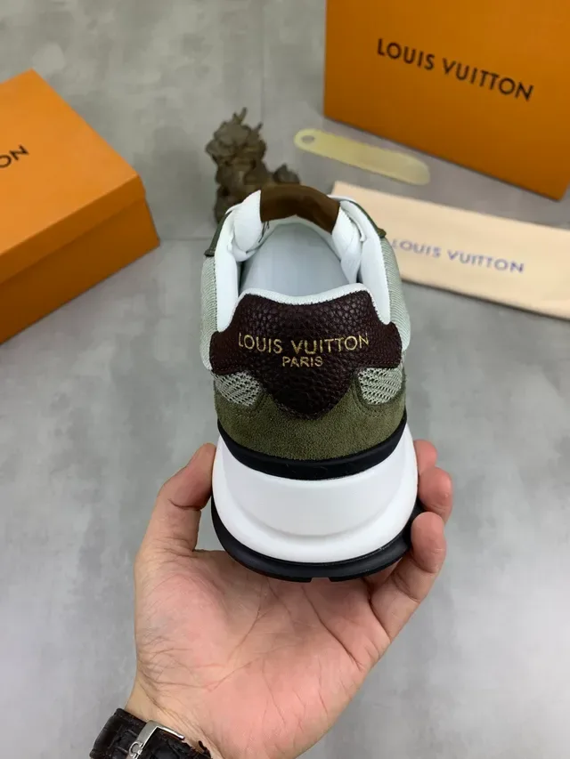 路易威登 LV Trainer 军绿色白色 网布与麂皮叠加 oversized 单色字母图案 生活方式运动鞋 3