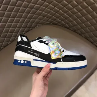 Louis Vuitton LV Trainer Preto e Azul Sola Grossa Multicamadas Painéis de Couro Perfurados Tênis Lifestyle