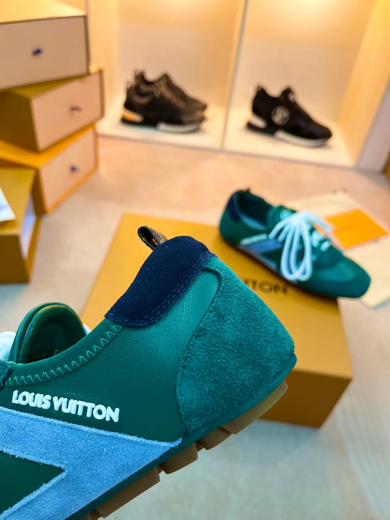 路易威登 LV Trainer 灰绿色 低帮 混合材质 生活方式运动鞋 2
