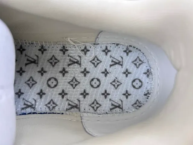 Louis Vuitton LV Trainer Navy Beige Denim Upper Monogram Print Lifestyle Tênis 7